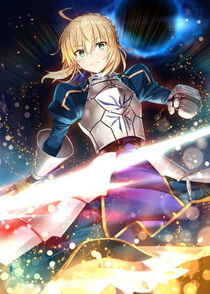 Anime picture 643x900 with fate (series) fate/grand order artoria pendragon (all) saber gabiran single tall image looking at viewer blush fringe short hair blonde hair hair between eyes standing holding green eyes payot ahoge braid (braids) wind