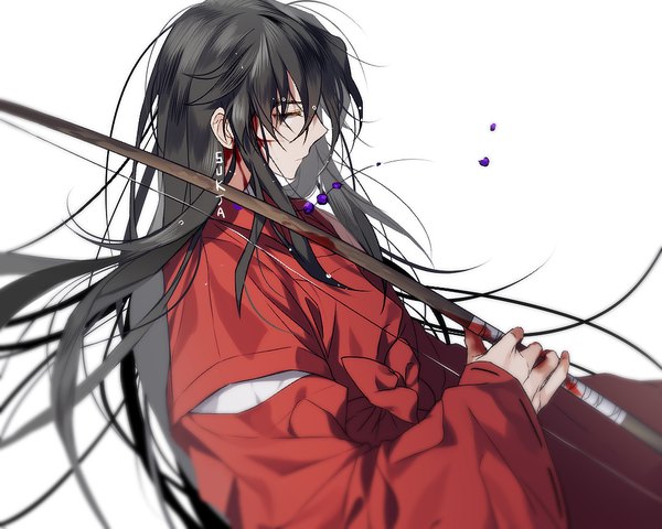 Anime picture 1000x800 with inuyasha inuyasha (character) inuyasha (human form) sorolp single long hair looking at viewer black hair simple background white background signed traditional clothes japanese clothes profile blurry wide sleeves sleeves past wrists blood on face messy hair bloody weapon