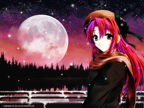 Anime picture 1280x960 with original morino kiriko bikixnn single long hair fringe hair between eyes red eyes payot outdoors red hair light smile inscription night sky reflection girl plant (plants) hat tree (trees) water