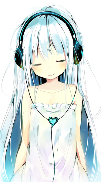 Anime picture 1000x1800 with original umibouzu (niito) single long hair tall image fringe simple background smile white background bare shoulders blue hair white hair eyes closed multicolored hair gradient hair girl heart headphones wire (wires)