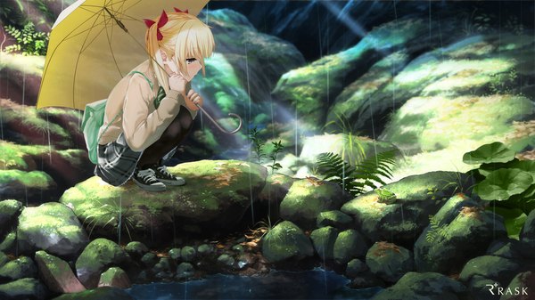 Anime picture 1000x562 with re:lief ~shin'ai naru anata e~ mocha (cotton) single long hair fringe blonde hair wide image twintails holding sunlight rain squat lacing sunbeam girl plant (plants) shoes umbrella sneakers backpack