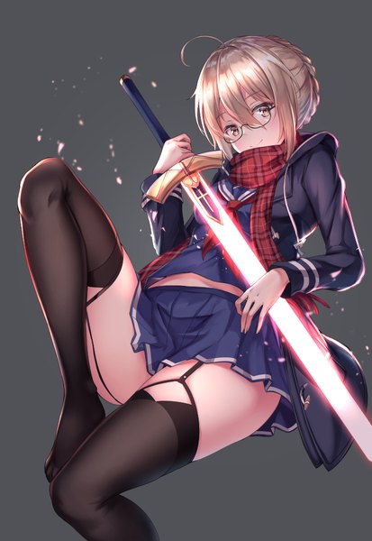 Anime picture 702x1020 with fate (series) fate/grand order artoria pendragon (all) mysterious heroine x (alter) (fate) mysterious heroine x alter (first ascension) (fate) cenangam single tall image fringe short hair light erotic simple background blonde hair smile hair between eyes holding yellow eyes ahoge bent knee (knees) long sleeves