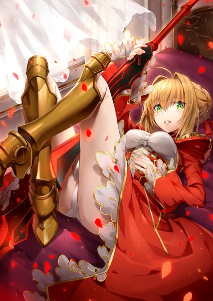 Anime picture 638x900 with fate (series) fate/extra nero claudius (fate) (all) nero claudius (fate) gabiran single tall image looking at viewer blush fringe short hair breasts open mouth light erotic blonde hair hair between eyes holding green eyes ahoge bent knee (knees)