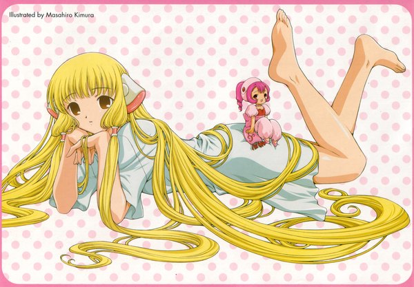 Anime picture 2178x1515 with chobits chii sumomo kimura masahiro highres blonde hair sitting multiple girls signed yellow eyes pink hair ponytail very long hair pink eyes barefoot scan bare legs polka dot sitting on person polka dot background