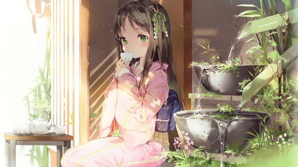 Anime picture 1920x1080 with anmi single long hair looking at viewer blush fringe highres brown hair wide image sitting holding green eyes bent knee (knees) traditional clothes japanese clothes sunlight depth of field shiny drinking girl