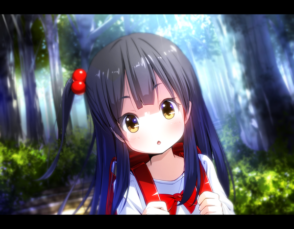 Anime picture 2150x1680 with tamako market kyoto animation kitashirakawa anko ryosios single long hair looking at viewer blush highres black hair yellow eyes loli one side up letterboxed girl hair ornament plant (plants) tree (trees) hair bobbles
