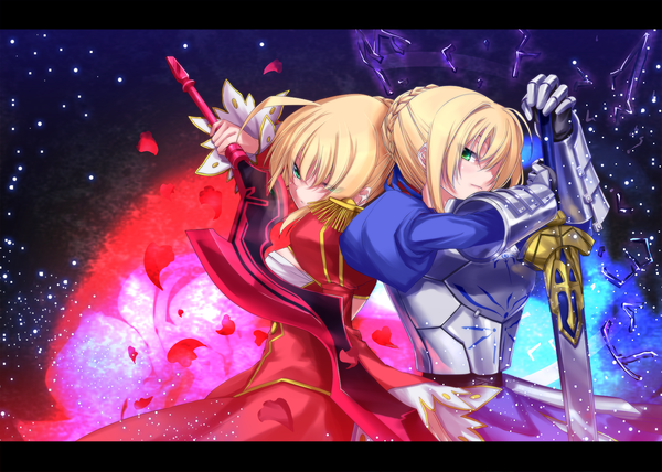 Anime picture 1519x1085 with fate (series) fate/stay night fate/extra studio deen type-moon artoria pendragon (all) saber nero claudius (fate) (all) nero claudius (fate) kyougoku touya fringe short hair blonde hair multiple girls green eyes hair over one eye letterboxed girl dress weapon