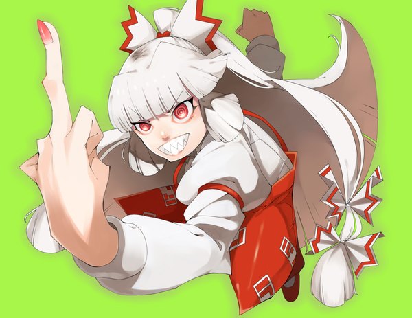 Anime picture 2200x1700 with touhou fujiwara no mokou sofa (enogunomu) single long hair fringe highres simple background red eyes white hair ponytail from above grin squat green background crazy smile girl bow hair bow shirt