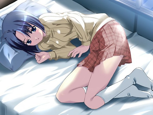 Anime picture 1024x768 with anonono oumori erisu short hair blue eyes blue hair game cg girl pillow bed