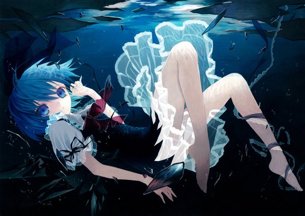 Anime picture 1300x919 with touhou cirno megusuri single short hair blue eyes blue hair barefoot bare legs underwater girl dress ribbon (ribbons) wings frills ice sash