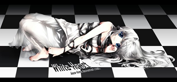 Anime picture 1065x492 with original kaze-hime single long hair blue eyes wide image white hair barefoot checkered floor girl dress ribbon (ribbons)