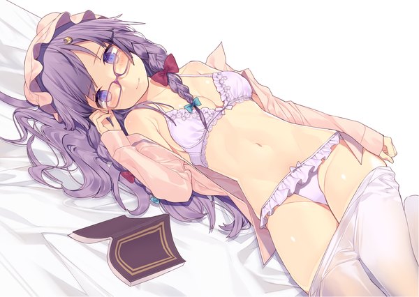 Anime picture 1264x899 with touhou patchouli knowledge kitada mo single long hair looking at viewer blush fringe breasts light erotic simple background white background purple eyes bare shoulders purple hair lying braid (braids) light smile bare belly open shirt