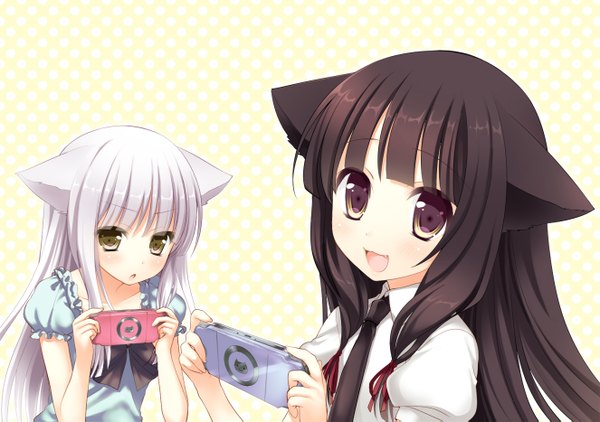 Anime picture 1326x933 with nozomi kanaetamae fummy long hair blush open mouth black hair multiple girls animal ears yellow eyes white hair cat ears girl 2 girls necktie psp