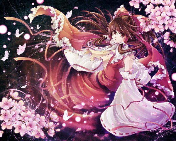 Anime picture 1000x800 with touhou hakurei reimu hagiwara rin single long hair brown hair brown eyes cherry blossoms miko girl skirt bow hair bow detached sleeves petals insect butterfly skirt set