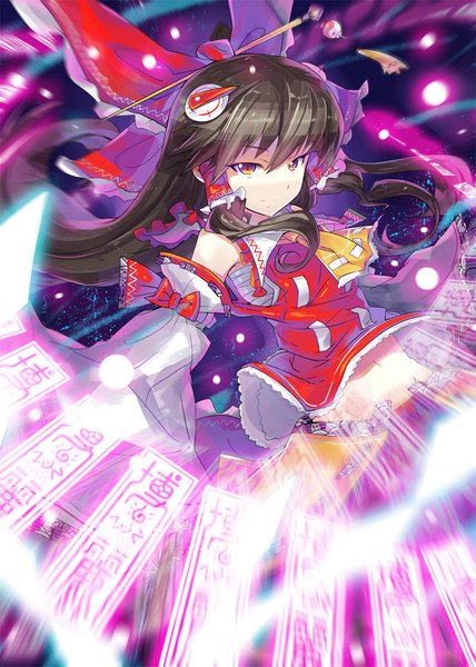 Anime picture 800x1120 with touhou hakurei reimu yui (niikyouzou) single long hair tall image looking at viewer black hair smile red eyes traditional clothes miko danmaku girl hair ornament bow hair bow detached sleeves hairclip hairpin (hairpins)
