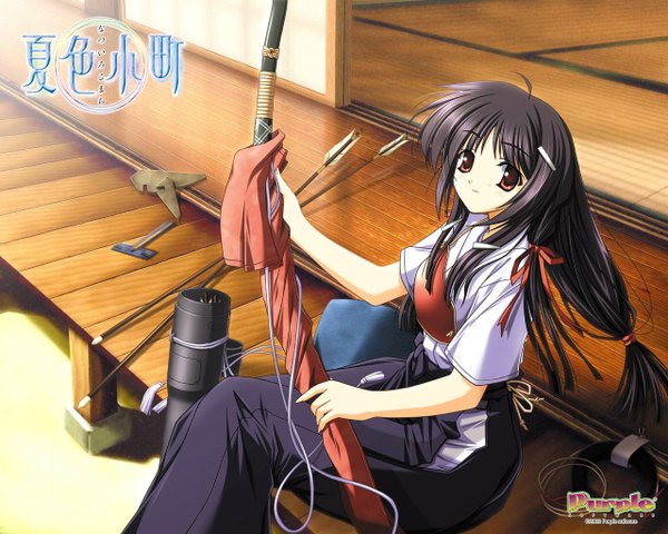 Anime picture 1280x1024 with natsuiro komachi purple software ariga mikoto tsukimori hiro single long hair looking at viewer blush black hair smile red eyes sitting brown eyes bent knee (knees) outdoors traditional clothes japanese clothes short sleeves archery girl