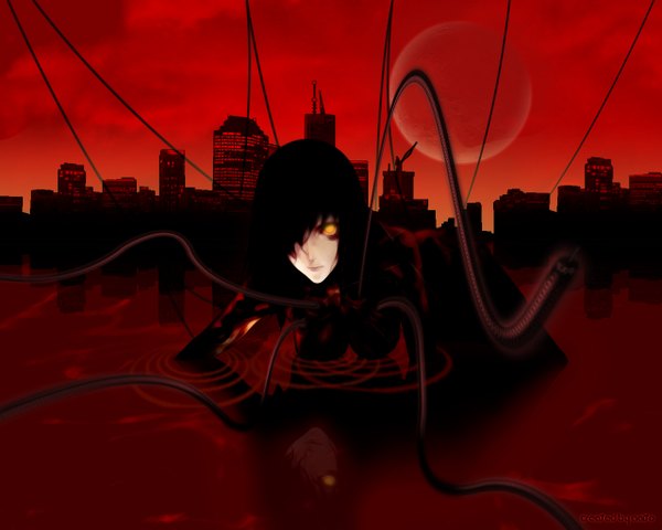 Anime picture 1280x1024 with single fringe short hair black hair yellow eyes hair over one eye city reflection red moon girl blood wire (wires)