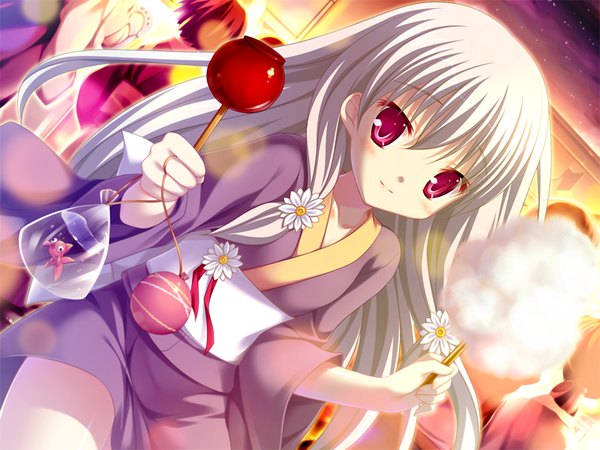 Anime picture 1024x768 with marguerite sphere marguerite (marguerite sphere) yuyi long hair game cg silver hair traditional clothes japanese clothes pink eyes light smile loli solo focus festival girl animal food obi fish (fishes) yukata goldfish