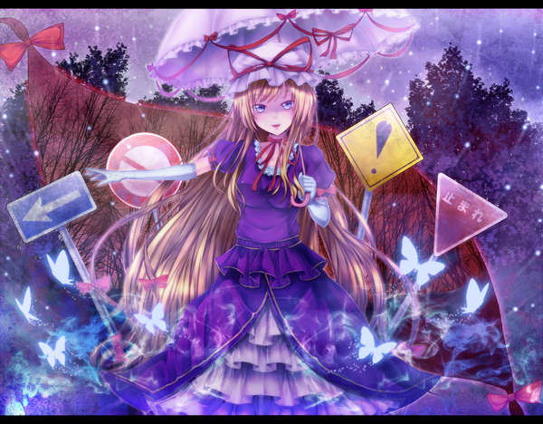 Anime picture 1900x1485 with touhou yakumo yukari dabadhi single long hair highres blue eyes blonde hair letterboxed girl dress gloves ribbon (ribbons) elbow gloves insect butterfly umbrella bonnet traffic sign