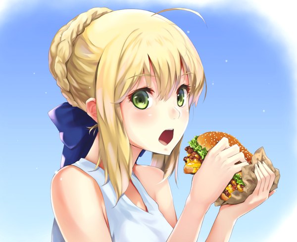 Anime picture 1100x900 with fate (series) fate/stay night artoria pendragon (all) saber ep (emio parn) single looking at viewer blush fringe short hair open mouth simple background blonde hair hair between eyes bare shoulders holding green eyes payot upper body ahoge