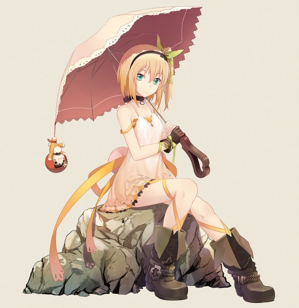 Anime picture 1000x1028 with tales of (series) tales of zestiria edna (tales) normin (tales) cloudy.r single long hair tall image looking at viewer fringe simple background blonde hair hair between eyes sitting bare shoulders holding full body bent knee (knees) aqua eyes one side up