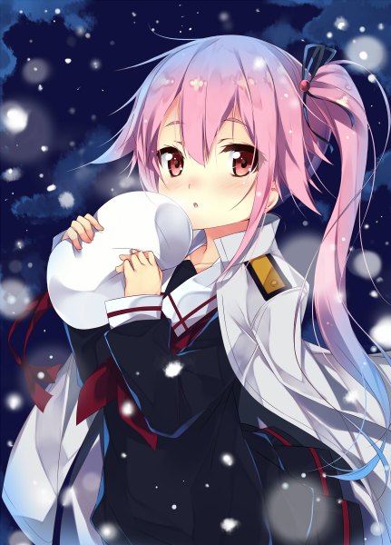 Anime picture 862x1200 with kantai collection harusame destroyer mayuzaki yuu single long hair tall image blush fringe hair between eyes red eyes holding pink hair sky cloud (clouds) upper body :o side ponytail snowing exhalation girl