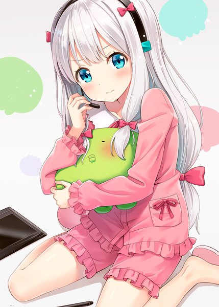 Anime picture 1001x1400 with eromanga sensei a-1 pictures izumi sagiri hyuuga azuri single long hair tall image looking at viewer blush fringe blue eyes sitting white hair barefoot wariza 3: girl bow hair bow toy