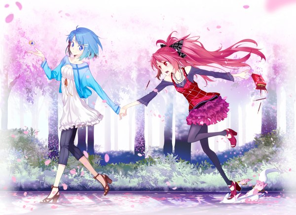 Anime picture 1376x1000 with mahou shoujo madoka magica shaft (studio) sakura kyouko miki sayaka hong (white spider) long hair short hair open mouth blue eyes red eyes multiple girls blue hair full body red hair holding hands girl bow 2 girls plant (plants) hair bow