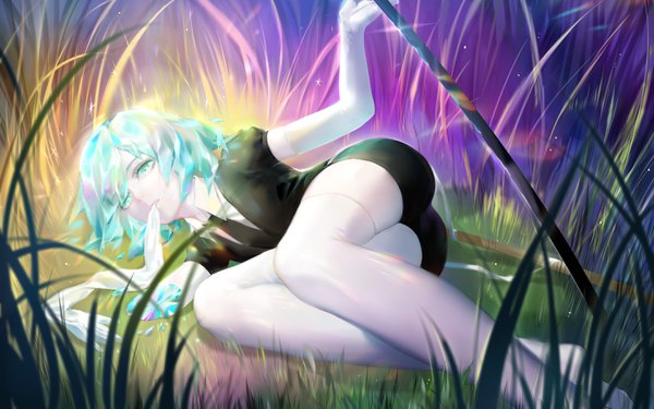 Anime picture 2880x1800 with houseki no kuni diamond (houseki no kuni) qidai single highres short hair holding lying aqua eyes aqua hair mouth hold on side androgynous amputee glove in mouth thighhighs gloves uniform weapon plant (plants)