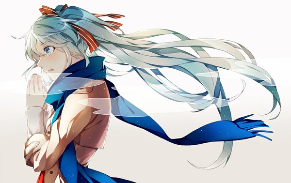Anime picture 1000x630 with vocaloid hatsune miku hizuki miya single long hair blush fringe open mouth blue eyes simple background twintails long sleeves profile wind aqua hair grey background gradient background winter exhalation steam