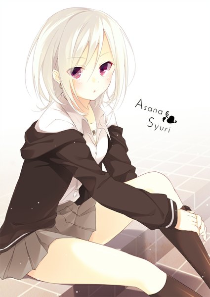 Anime picture 724x1023 with original toosaka asagi single tall image looking at viewer blush short hair sitting purple eyes white hair girl skirt socks black socks