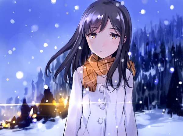 Anime picture 2300x1709 with original tan (tangent) single long hair looking at viewer fringe highres black hair smile brown eyes outdoors wind snowing winter snow girl plant (plants) tree (trees) scarf coat