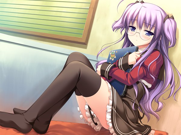 Anime picture 1024x768 with w. l. o. sekai ren'ai kikou ioroi hotaru long hair purple eyes game cg purple hair girl thighhighs black thighhighs glasses serafuku