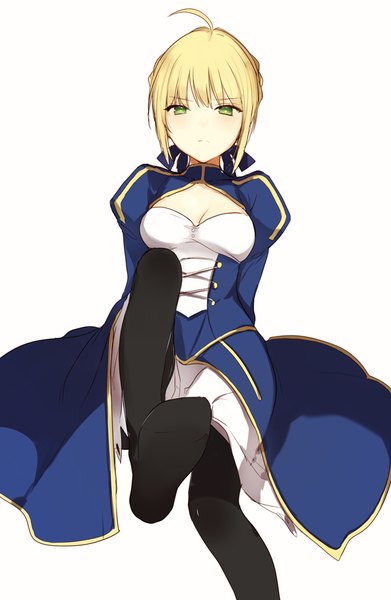Anime picture 600x920 with fate (series) fate/stay night type-moon artoria pendragon (all) saber lpip single long hair tall image looking at viewer blush fringe breasts simple background blonde hair white background sitting green eyes cleavage ahoge
