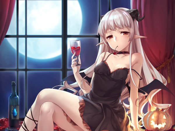 Anime picture 920x690 with original itou nanami single long hair looking at viewer fringe light erotic sitting bare shoulders holding silver hair bent knee (knees) horn (horns) pointy ears night arm support orange eyes night sky crossed legs mouth hold