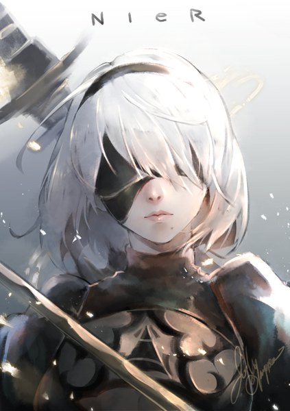 イラスト 2039x2894 と nier nier:automata ヨルハ二号b型 着よピ ソロ 長身像 前髪 highres 短い髪 おっぱい simple background signed upper body white hair long sleeves lips ほくろ puffy sleeves character names lipstick