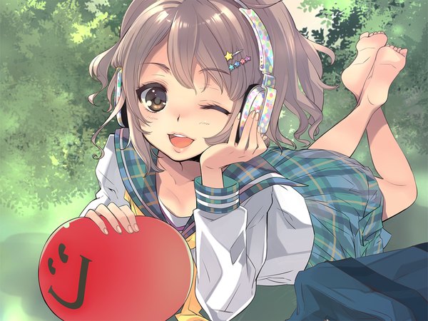 Anime picture 1600x1200 with noizi (artist) single looking at viewer blush fringe short hair open mouth brown eyes bent knee (knees) outdoors lying one eye closed barefoot light smile grey hair wink alternate costume floral print plaid skirt happy