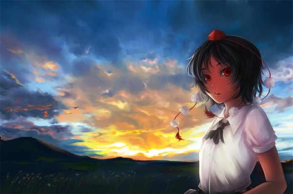 Anime picture 1000x663 with touhou shameimaru aya kirieppa (artist) single short hair open mouth black hair red eyes cloud (clouds) evening sunset girl hat shirt