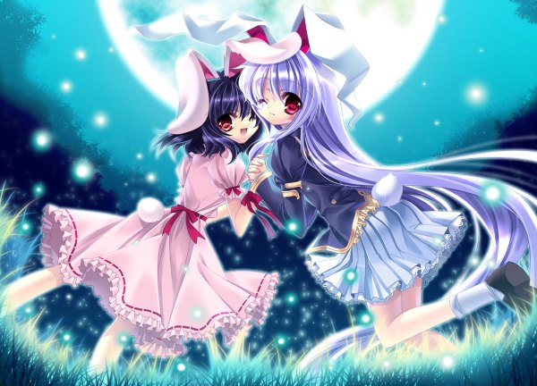 Anime picture 1200x864 with touhou reisen udongein inaba inaba tewi capura lin long hair short hair black hair red eyes multiple girls purple hair one eye closed wink night bunny ears holding hands bunny girl girl 2 girls plant (plants) moon