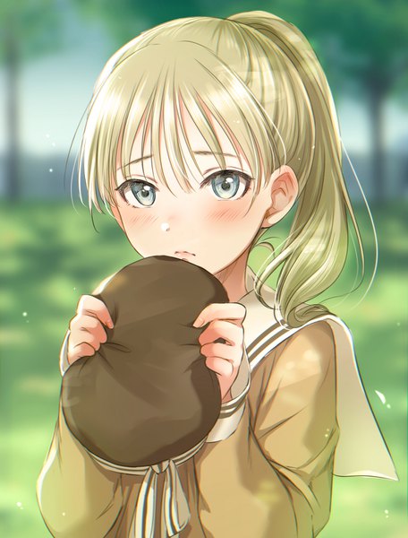 Anime picture 1152x1514 with original tsukana (saba mizore) single long hair tall image looking at viewer blush fringe blonde hair hair between eyes holding upper body outdoors ponytail long sleeves blurry grey eyes depth of field embarrassed girl