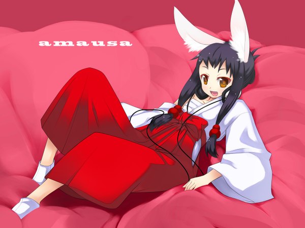 Anime picture 1250x938 with akino sora animal ears japanese clothes bunny ears miko headphones around neck headphones sarashi tabi amausa