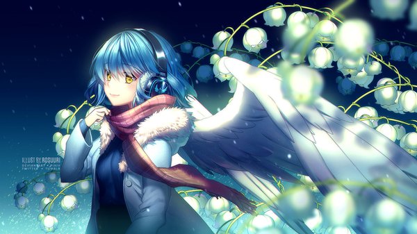 Anime picture 1280x720 with original phyrnna (squadra) rosuuri single fringe short hair smile hair between eyes wide image signed yellow eyes blue hair looking away upper body open clothes fur trim watermark angel wings white wings adjusting clothes