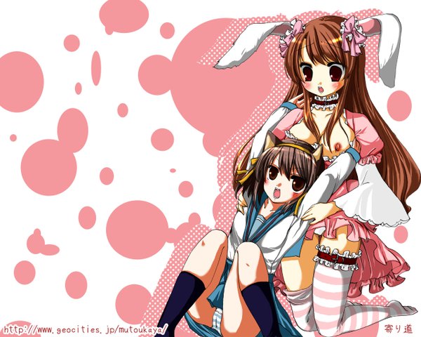 Anime picture 1280x1024 with suzumiya haruhi no yuutsu kyoto animation suzumiya haruhi asahina mikuru animal ears cat girl bunny girl girl serafuku