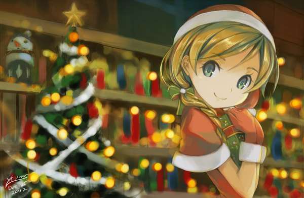 Anime picture 2307x1502 with original ycums (artist) single long hair looking at viewer fringe highres blue eyes blonde hair smile blurry christmas 2012 girl gloves gift santa claus hat santa claus costume mantle christmas tree