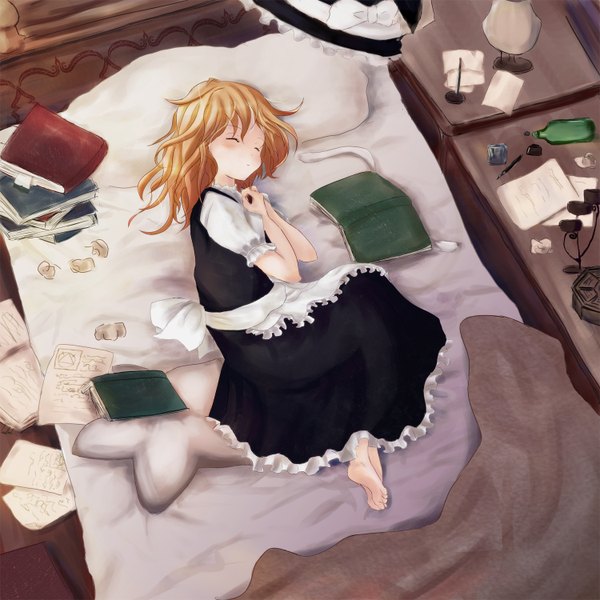 Anime picture 1500x1500 with touhou kirisame marisa tagme (artist) highres blonde hair sleeping witch girl skirt bow book (books) bed witch hat skirt set mini-hakkero