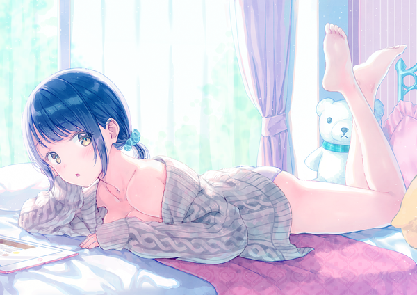 Anime picture 1200x848 with original yuzuhara yukina hiten (hitenkei) single looking at viewer blush fringe short hair breasts open mouth light erotic black hair yellow eyes payot cleavage full body bent knee (knees) ass indoors lying