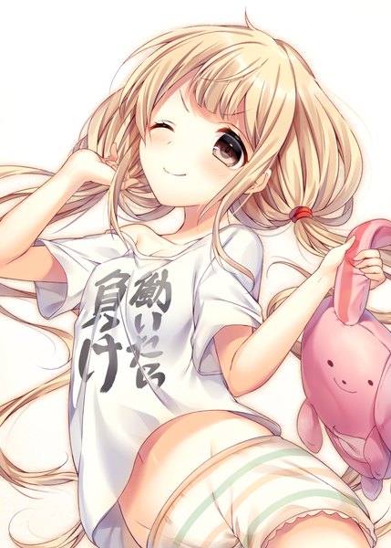 Anime picture 1000x1399 with idolmaster idolmaster cinderella girls futaba anzu ntk (7t5) single long hair tall image blush fringe light erotic simple background blonde hair smile white background twintails holding brown eyes payot blunt bangs one eye closed
