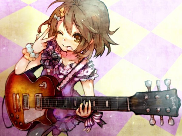 Anime picture 1024x768 with k-on! kyoto animation hirasawa yui ameiro (artist) single short hair smile brown hair brown eyes one eye closed wink victory looking up checkered floor girl dress hair ornament bracelet hairclip musical instrument