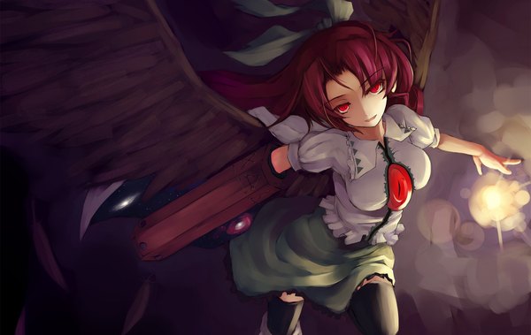 Anime picture 1902x1202 with touhou reiuji utsuho nanahara fuyuki single long hair highres red eyes red hair black wings arm cannon girl thighhighs bow weapon black thighhighs hair bow wings feather (feathers)