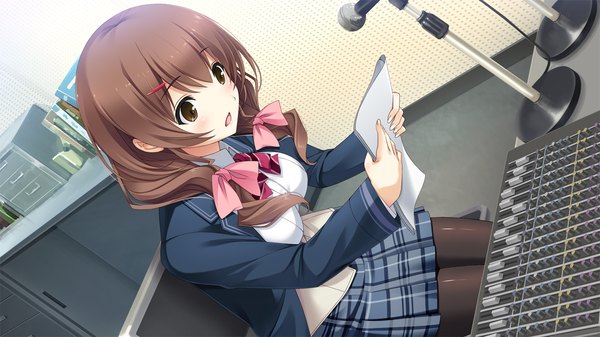 Anime picture 1280x720 with hotch kiss giga mikage shizuku mikoto akemi single long hair open mouth brown hair wide image sitting holding brown eyes game cg plaid skirt girl skirt uniform bow hair bow school uniform